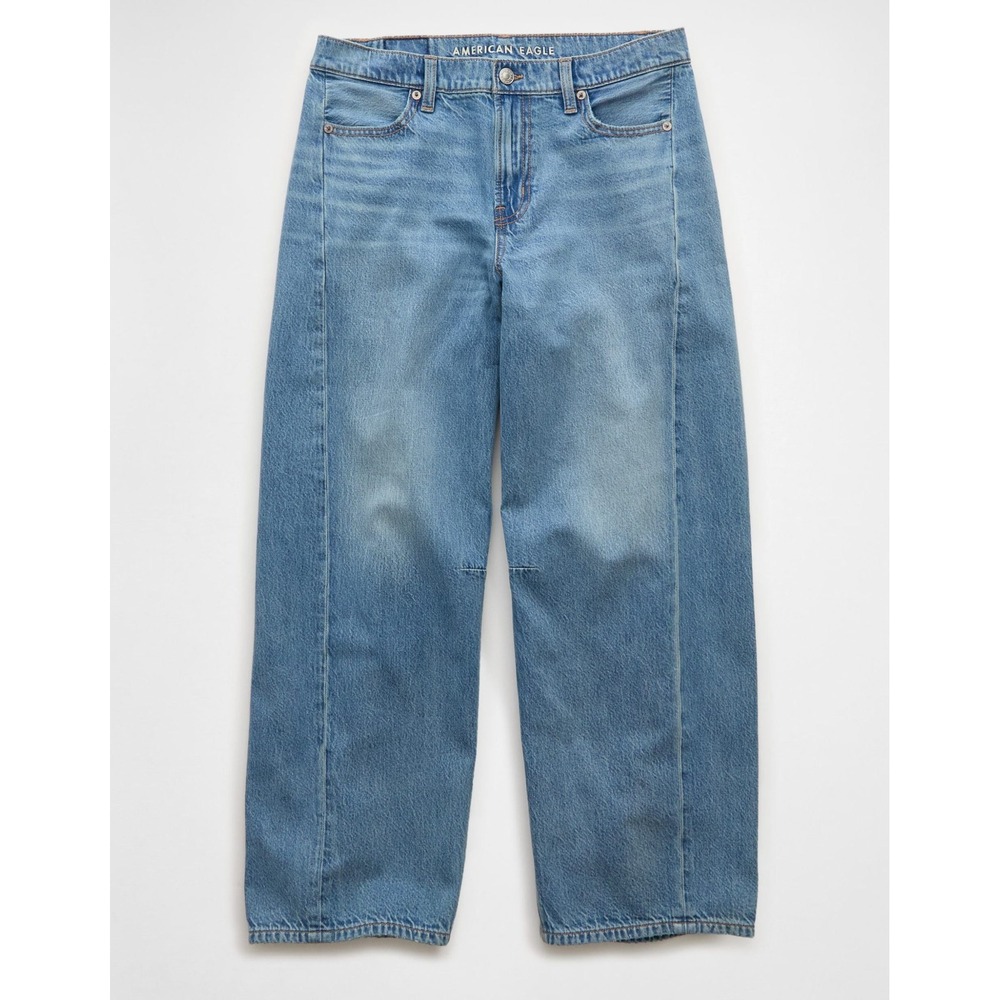 American Eagle Dreamy Drape Strigid Barrel Jeans 18 Light Wash Curved Leg